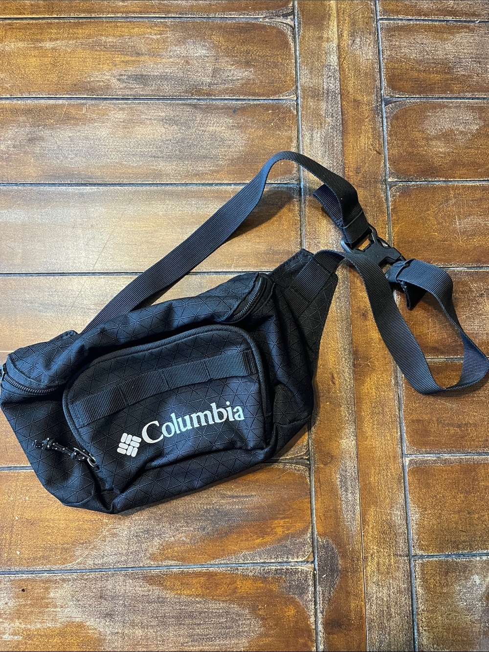 Columbia Black Quilted Waist Pack with Logo
